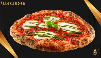 Pizza Aura, margherita Alexander: pomodoro, bufala e basilico.